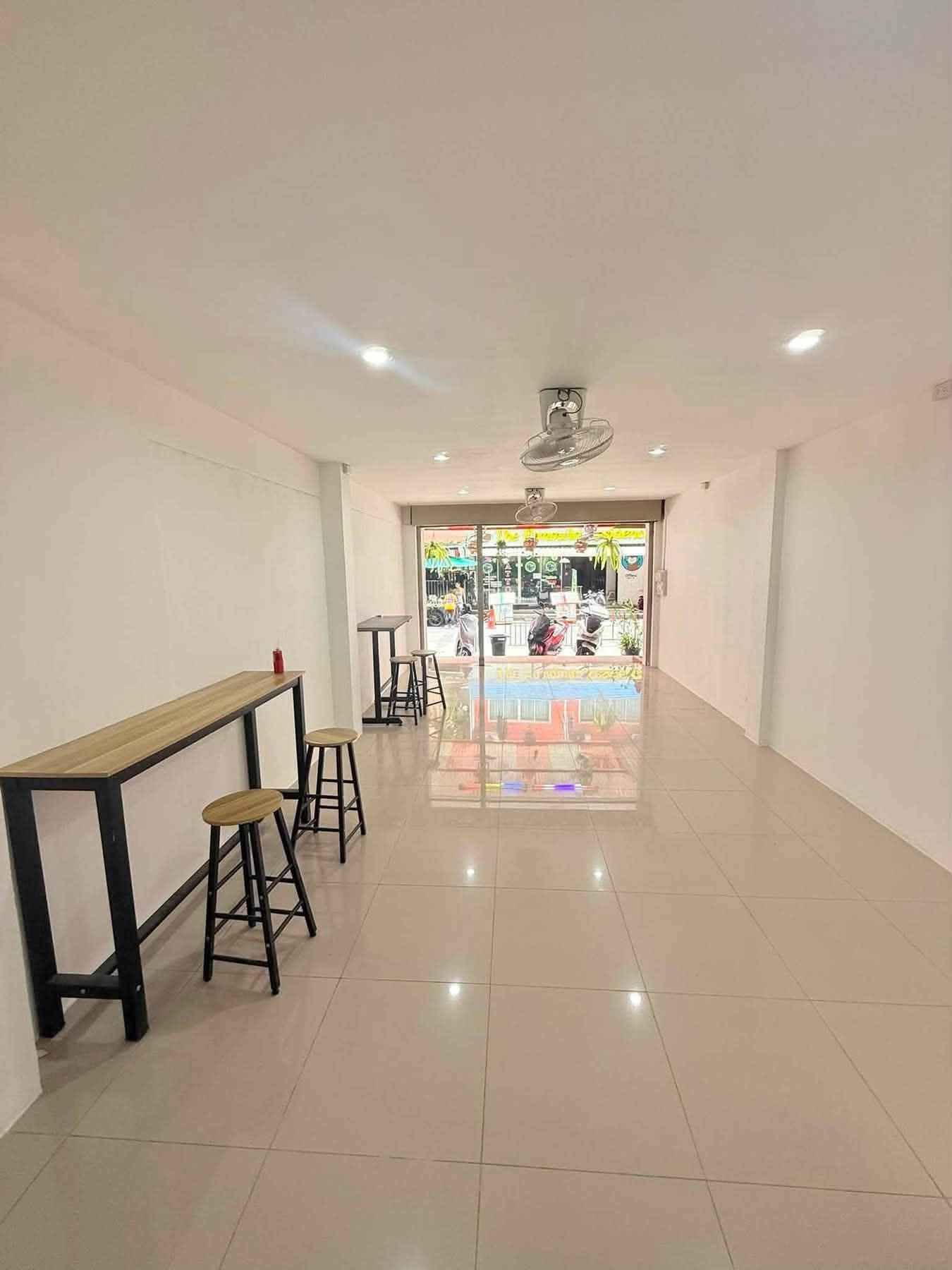 Commercial for sale in Walking Street