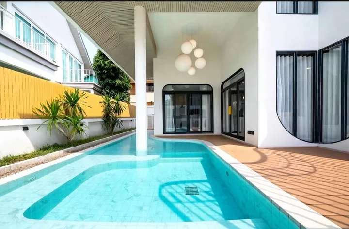 3 Bedroom Townhouse for sale at Central Park 2