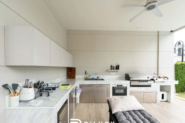 5 Bedroom Villa for rent at Arcade