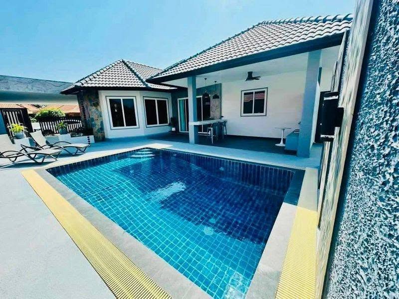 4 Bedroom Villa for sale in Central Pattaya