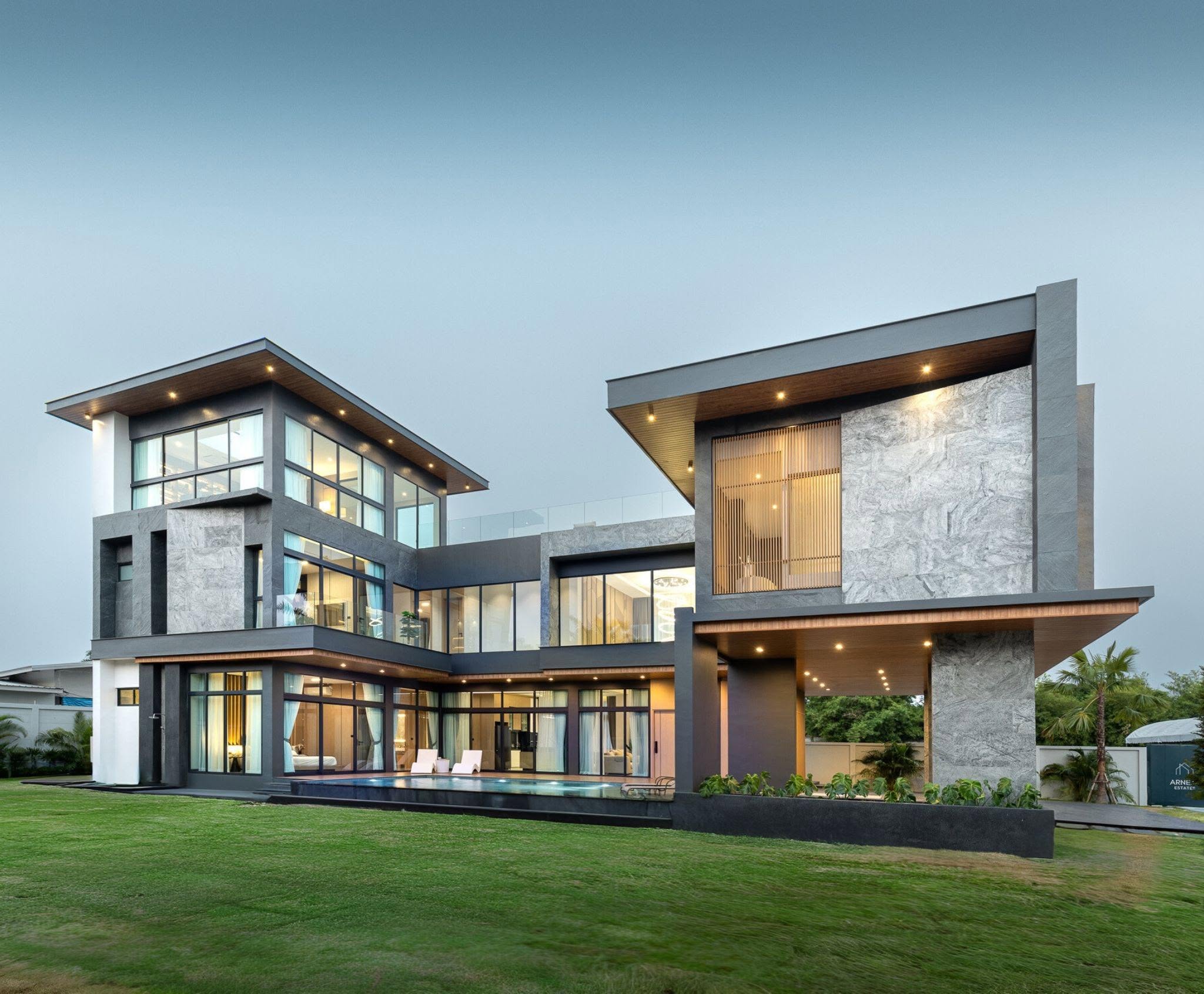 5 Bedroom Villa for sale at Sylva Pattaya