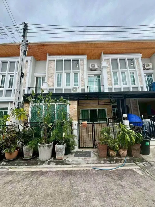 5 Bedroom Townhouse for rent at Golden Town Khao Talo