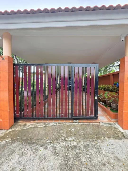 3 Bedroom House for sale in Bang Saray