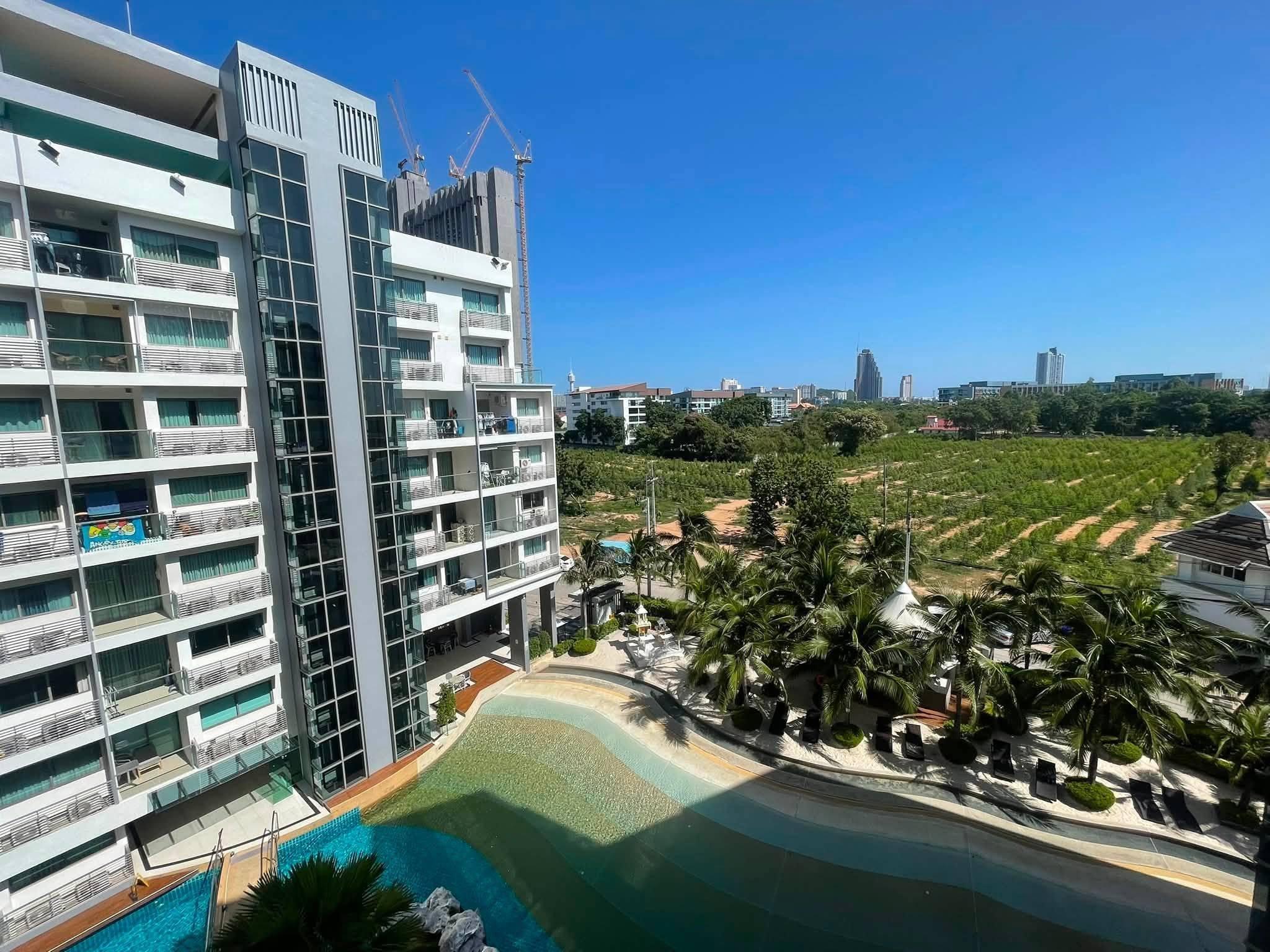 1 Bedroom Condo for sale at Laguna Beach