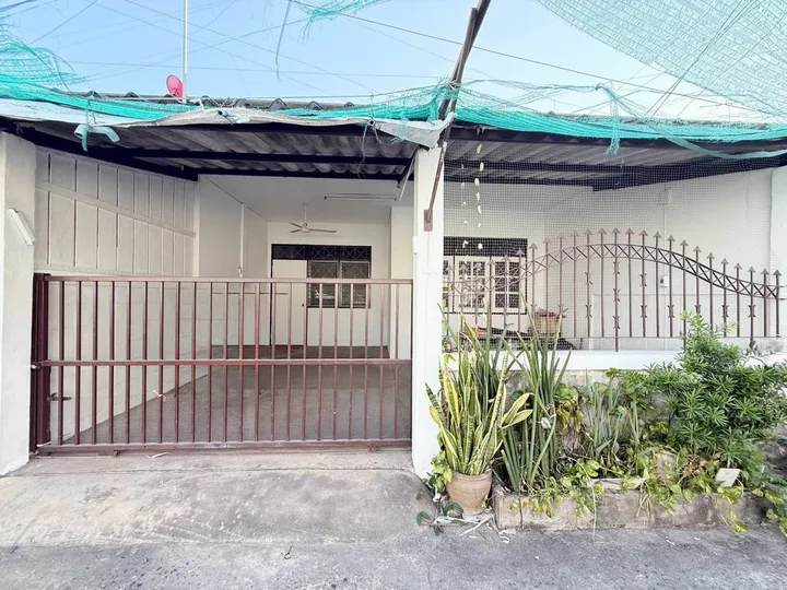 2 Bedroom Townhouse for sale at Ban Suan