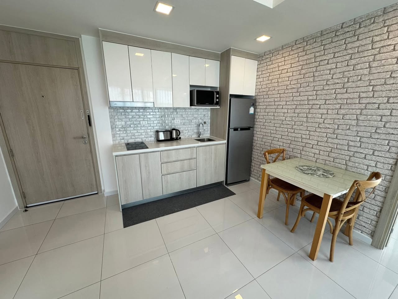 2 Bedroom Condo for sale at The Cloud Condo