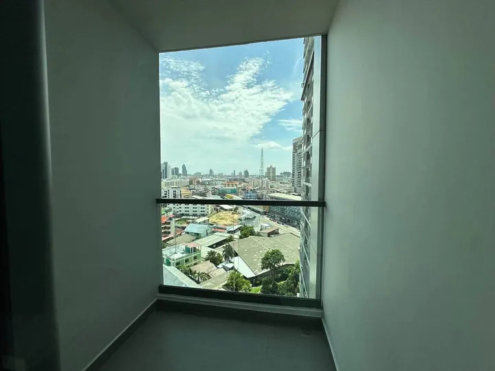1 Bedroom Apartment for rent at Arcadia Millennium Tower