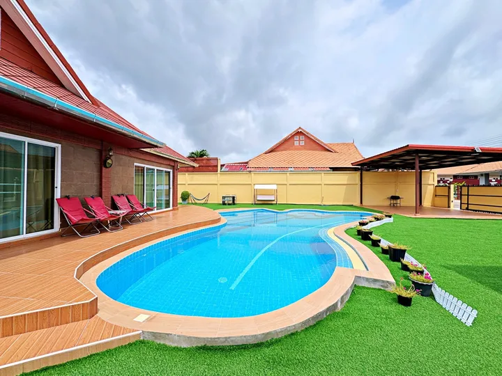 6 Bedroom Villa for rent in Jomtien