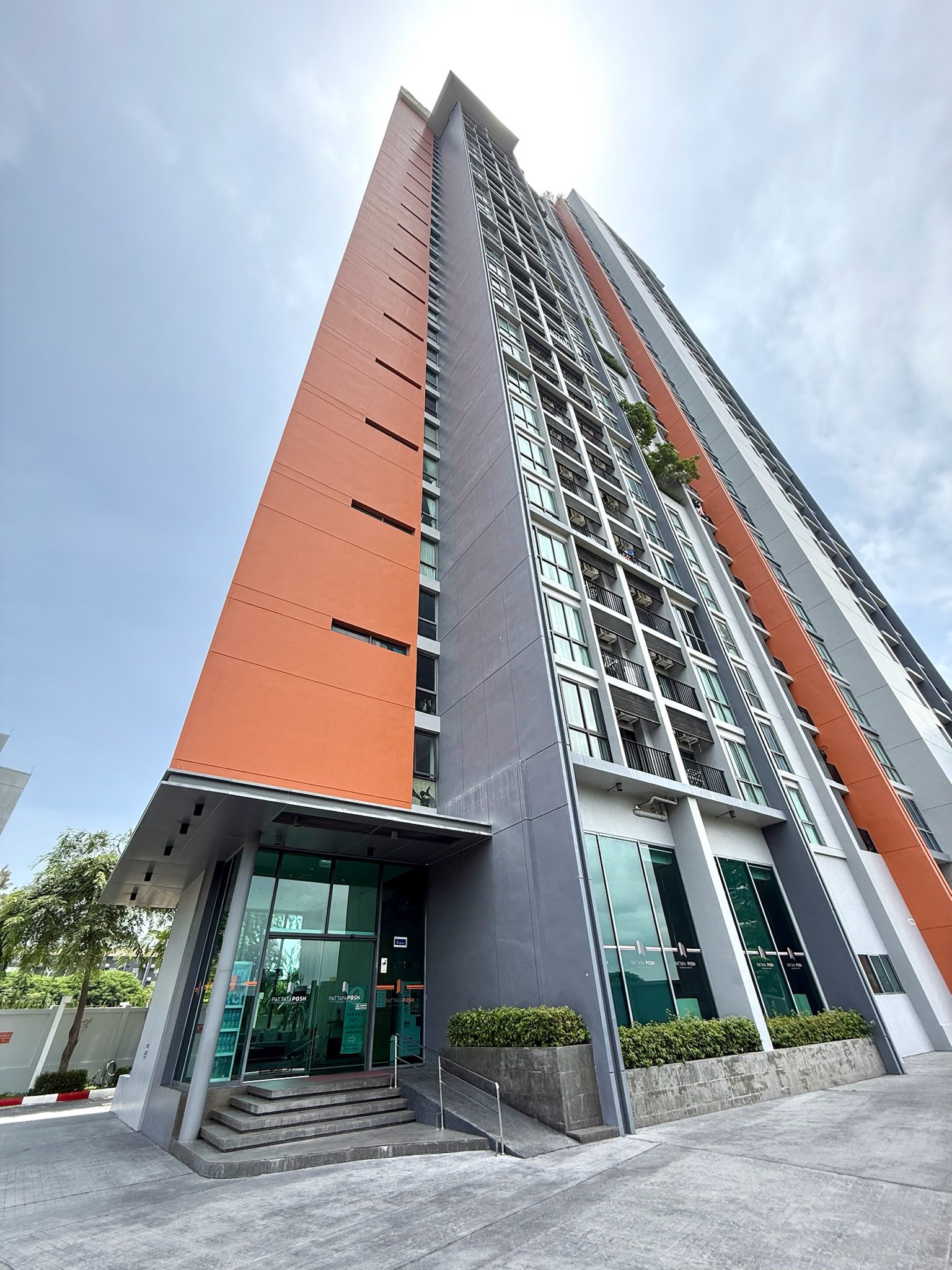 2 Bedroom Condo for rent at The Posh Pattaya