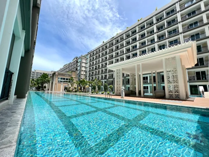 1 Bedroom Condo for sale at Dusit Grand Park 2