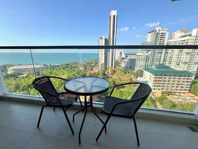 Studio for rent at The Peak Towers