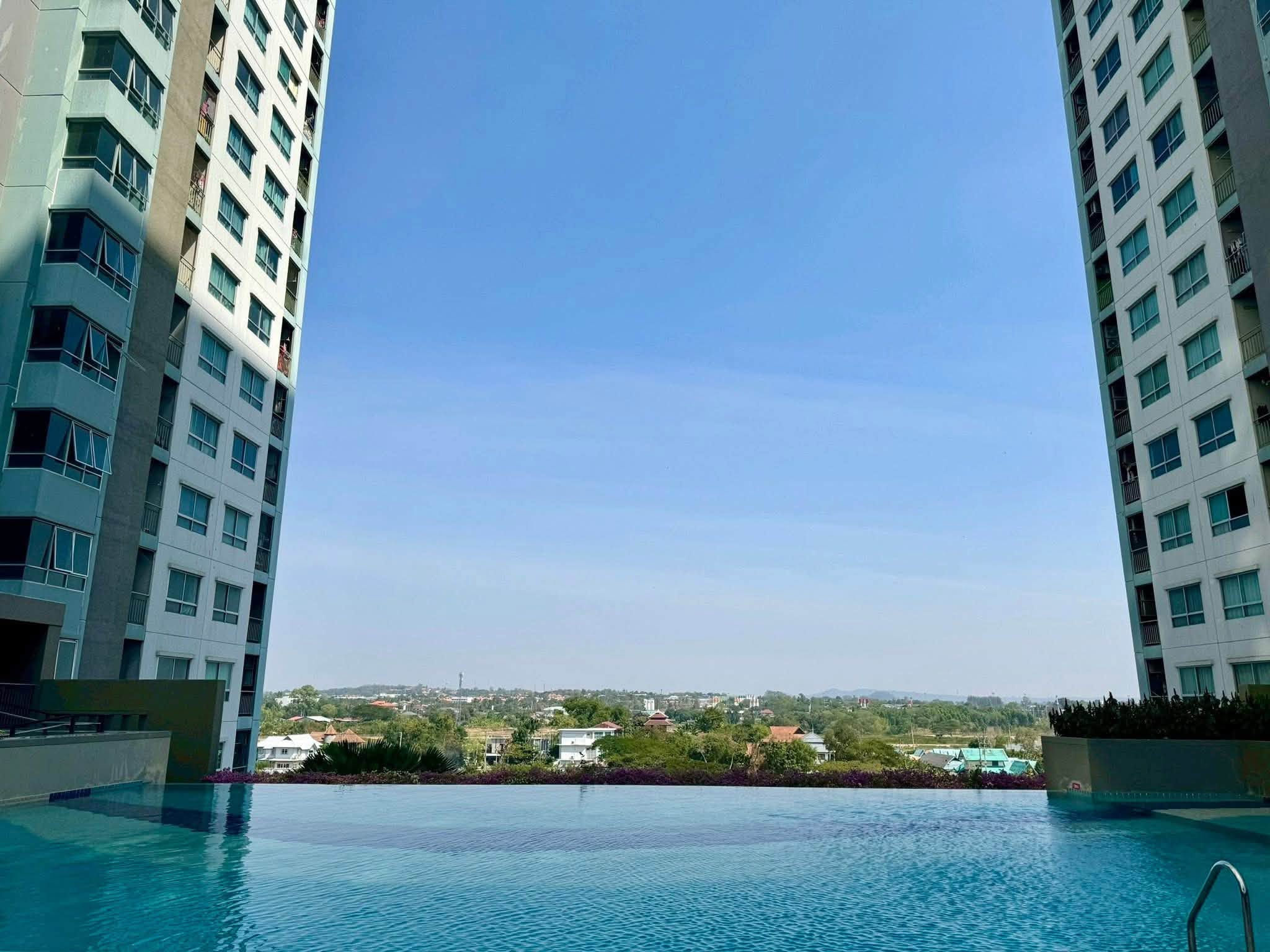 Condo for rent at Lumpini Seaview