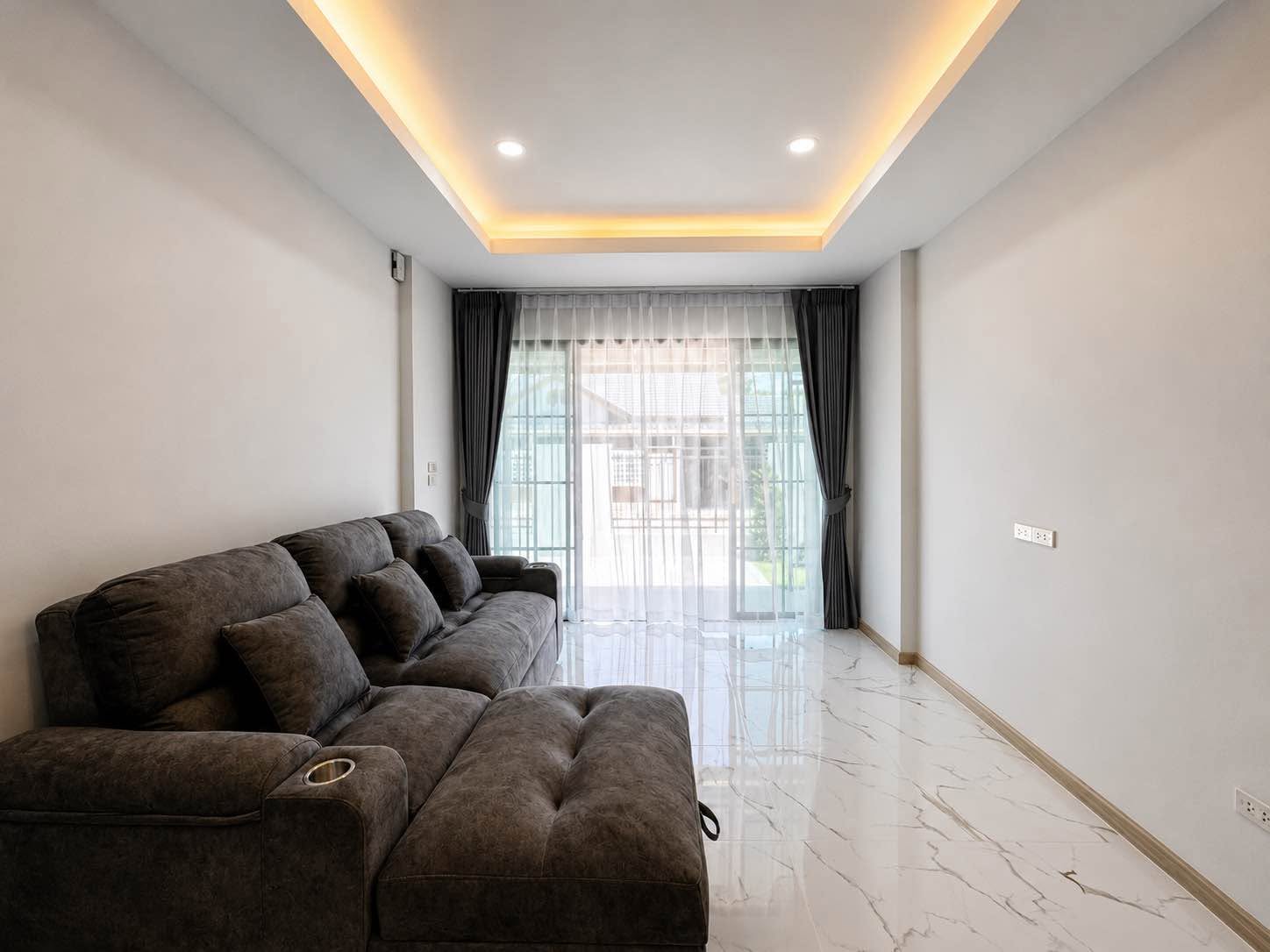 3 Bedroom House for sale in Takhian Tia