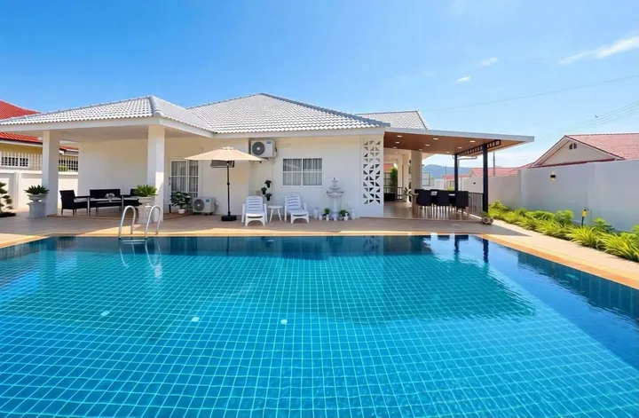 4 Bedroom House for sale at Chokchai 3