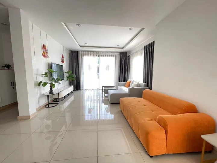 Photo from a listing at Patta Define