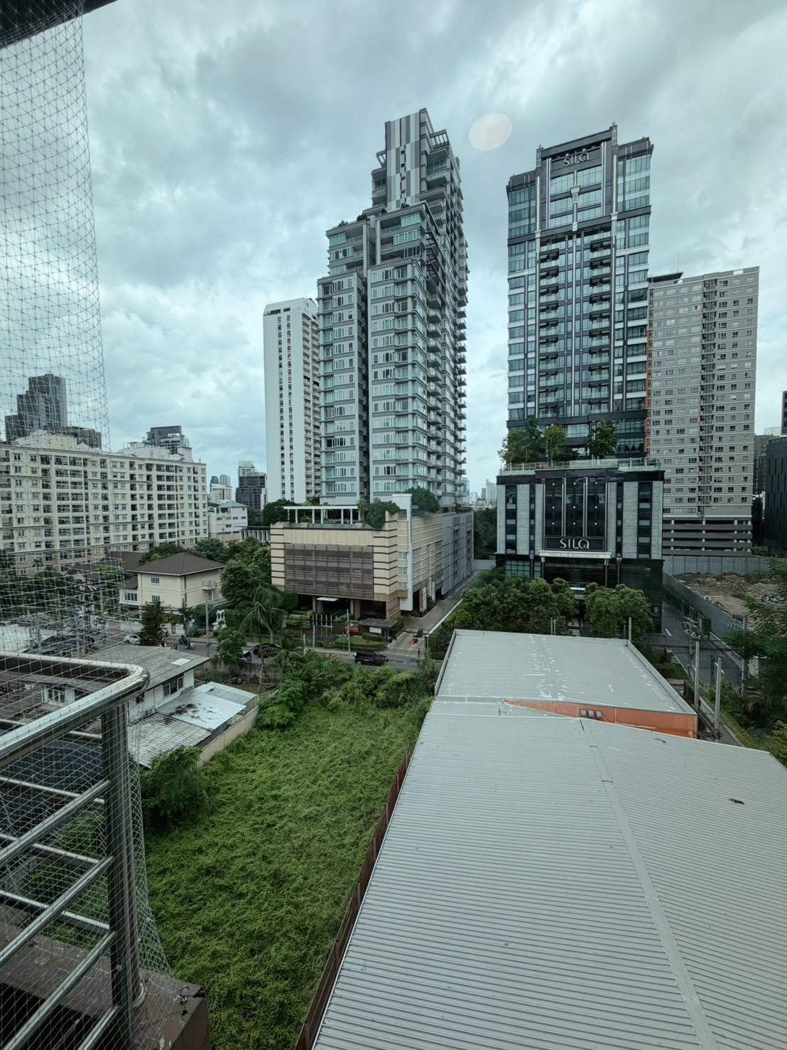 2 Bedroom Condo for rent at Serene Place