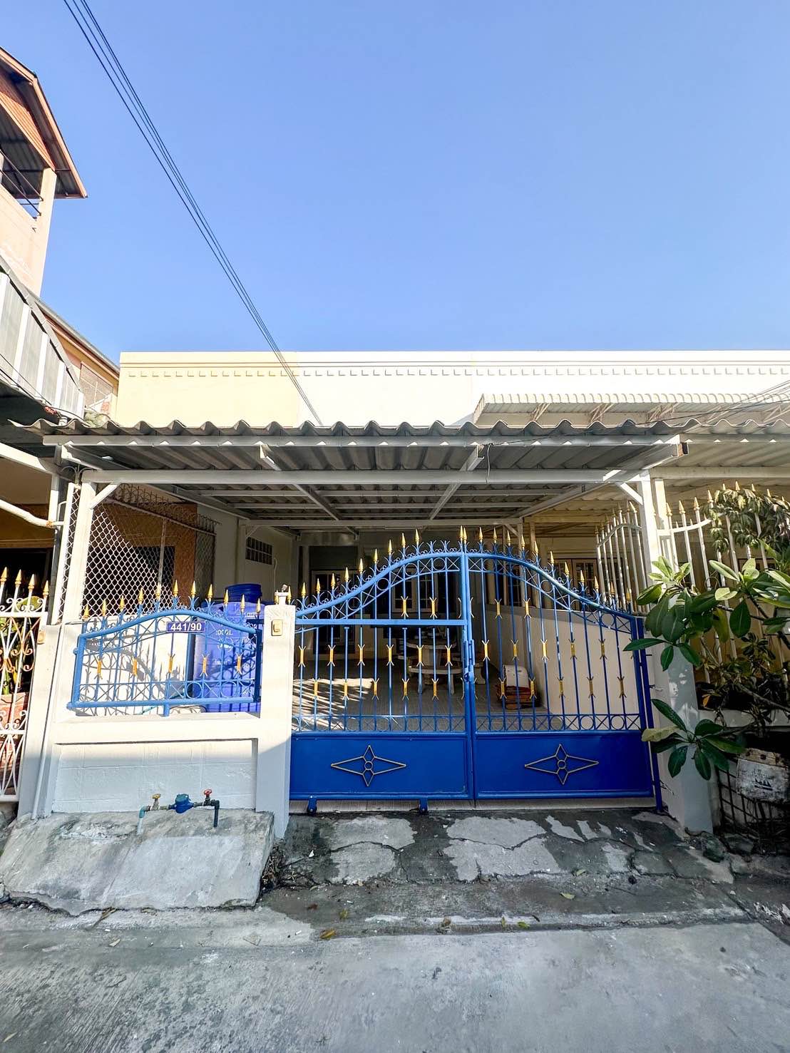 2 Bedroom Townhouse for sale at หมู่บ้านสบายใจ