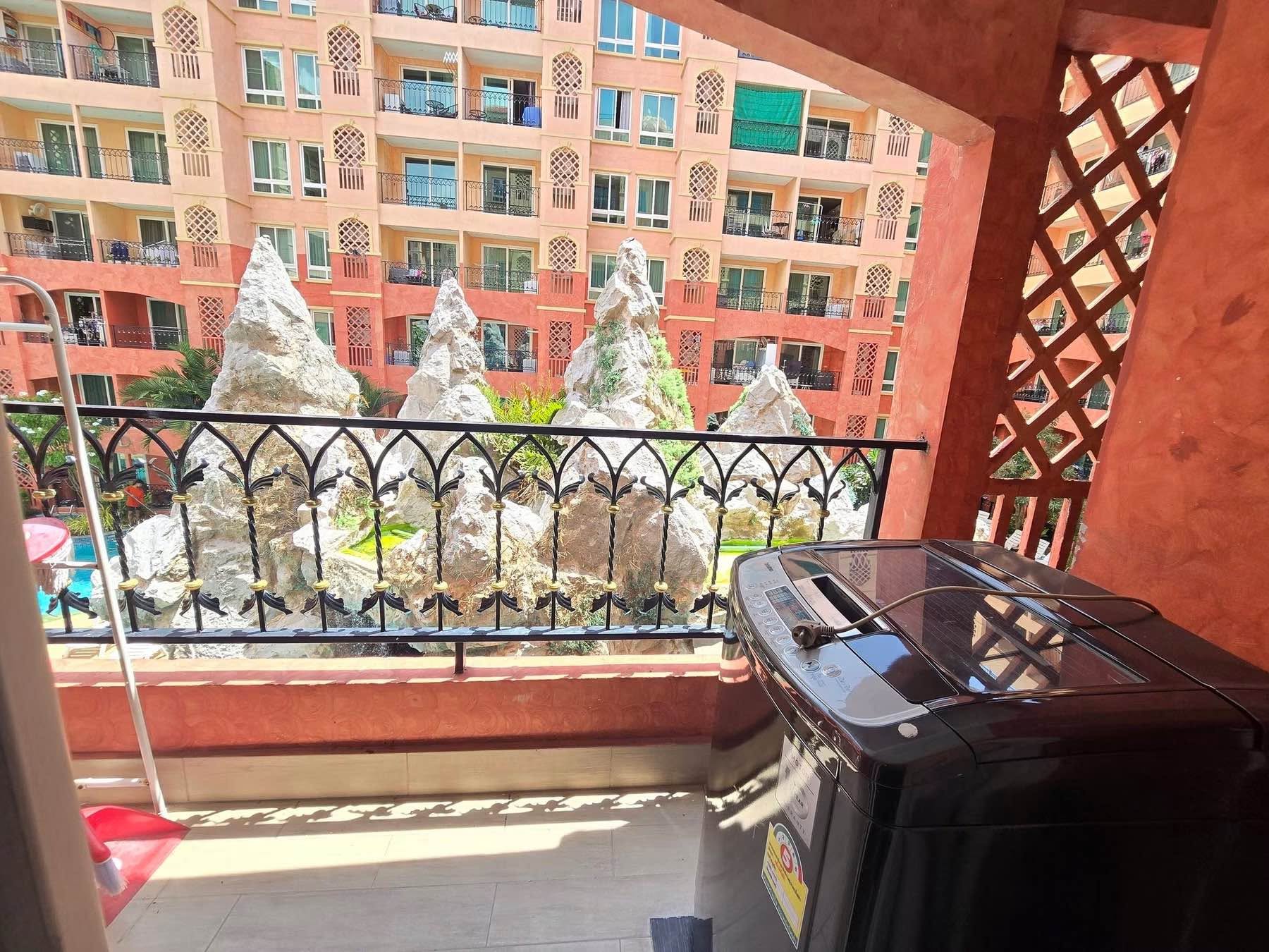 1 Bedroom Condo for rent at Arcadia Beach Resort