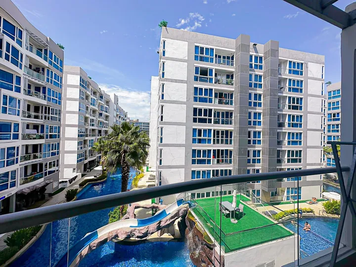 Condo for rent at Grand Avenue