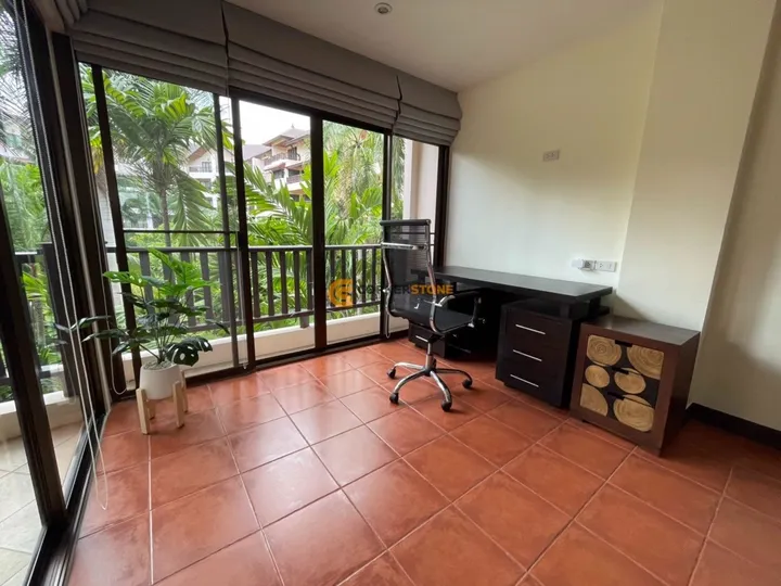 Photo from a listing at Chateau Dale Thabali