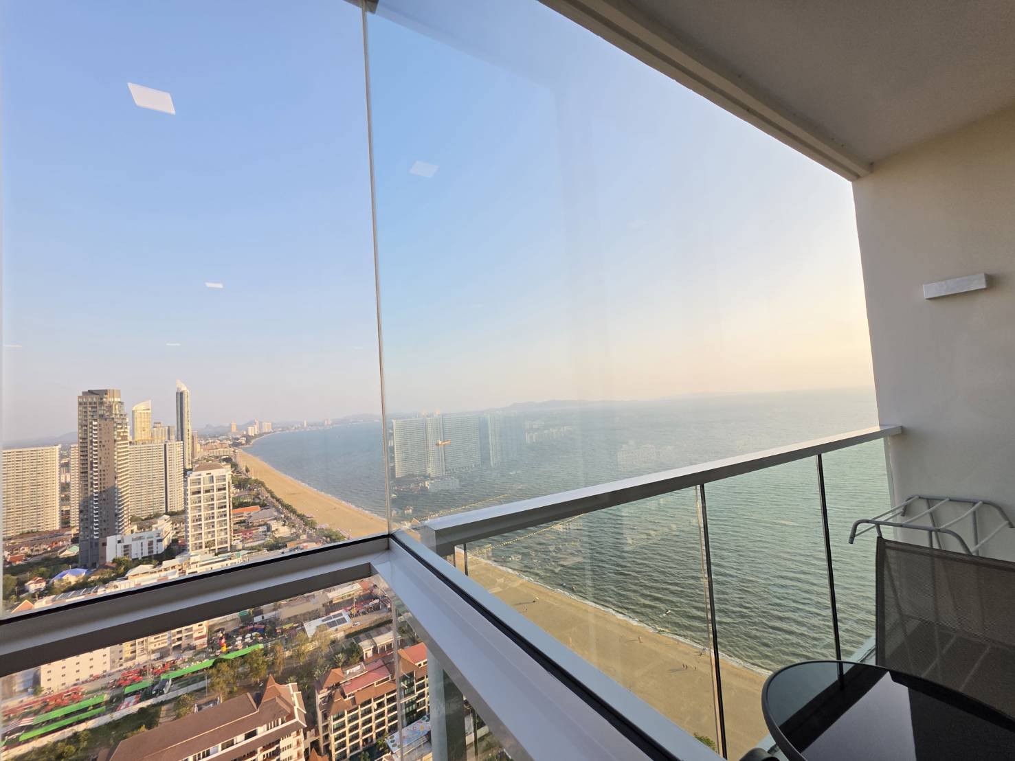 1 Bedroom Condo for rent at Cetus Beachfront