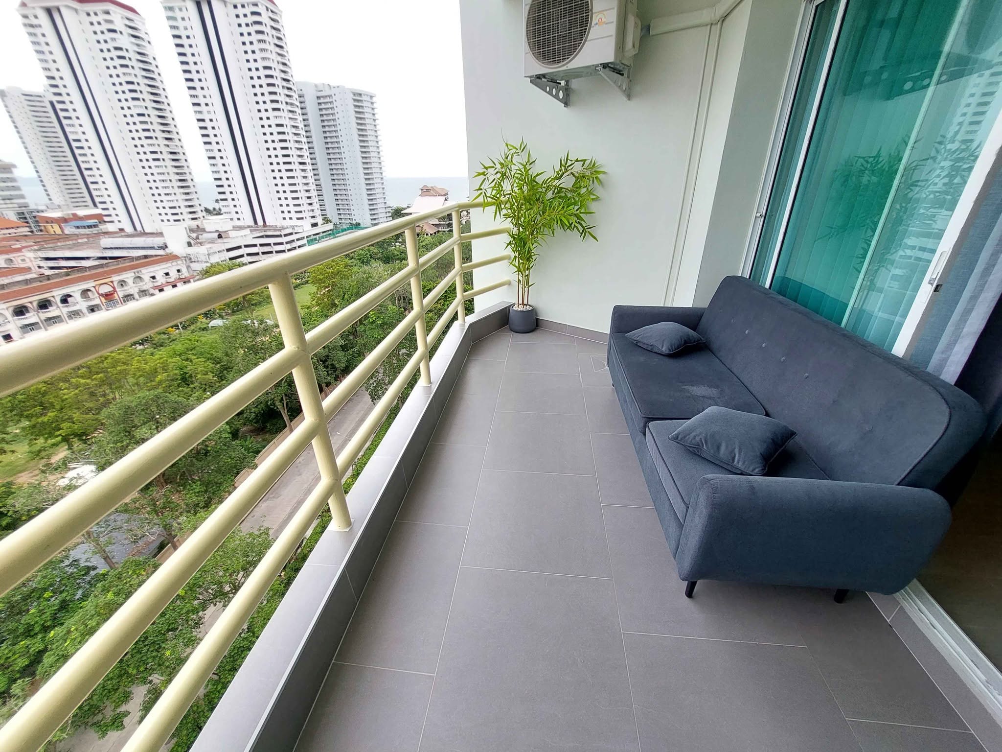 2 Bedroom Condo for sale at View Talay 5 D
