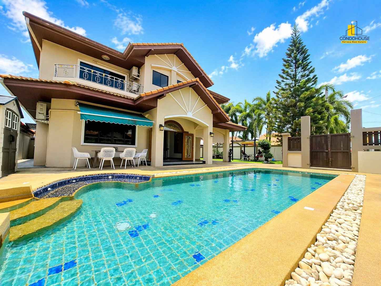 4 Bedroom Villa for rent at Mike Orchid Villa