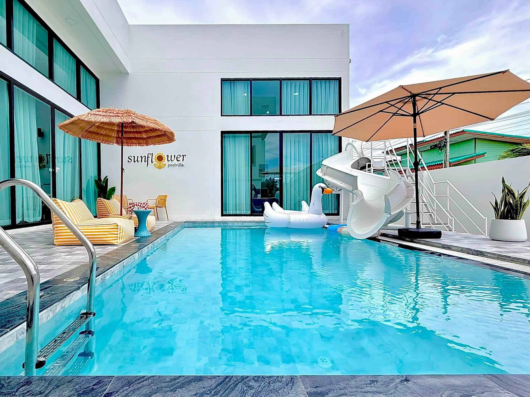 4 Bedroom Villa for sale in Bang Lamung