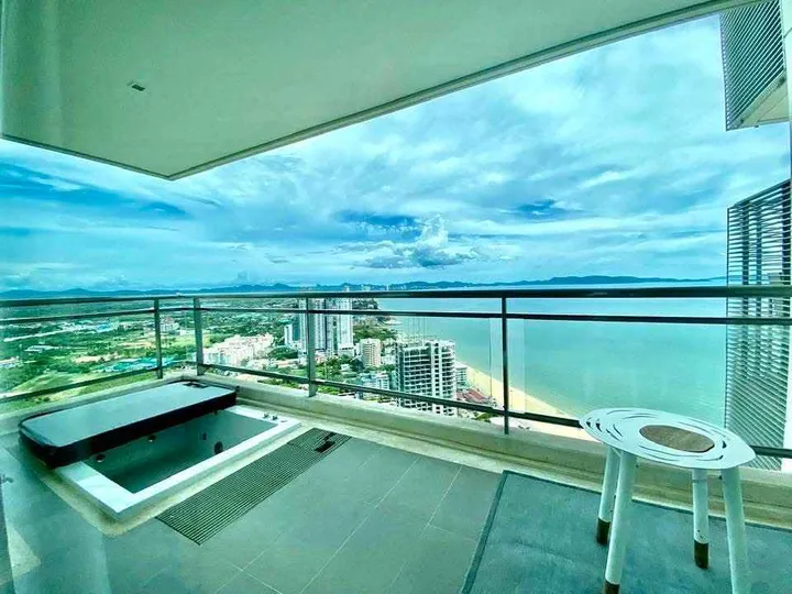 Photo from a listing at Reflection Jomtien