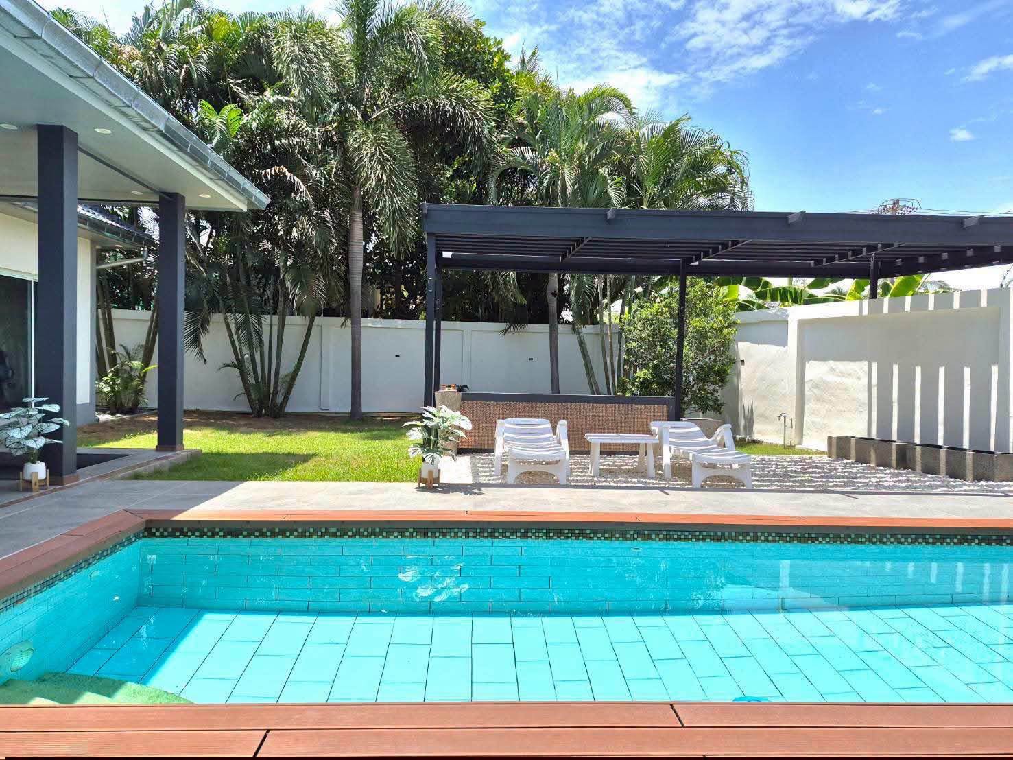3 Bedroom Villa for rent in Huai Yai