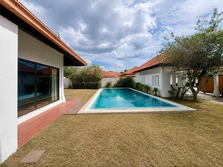 Photo from a listing at Baan Balina 2