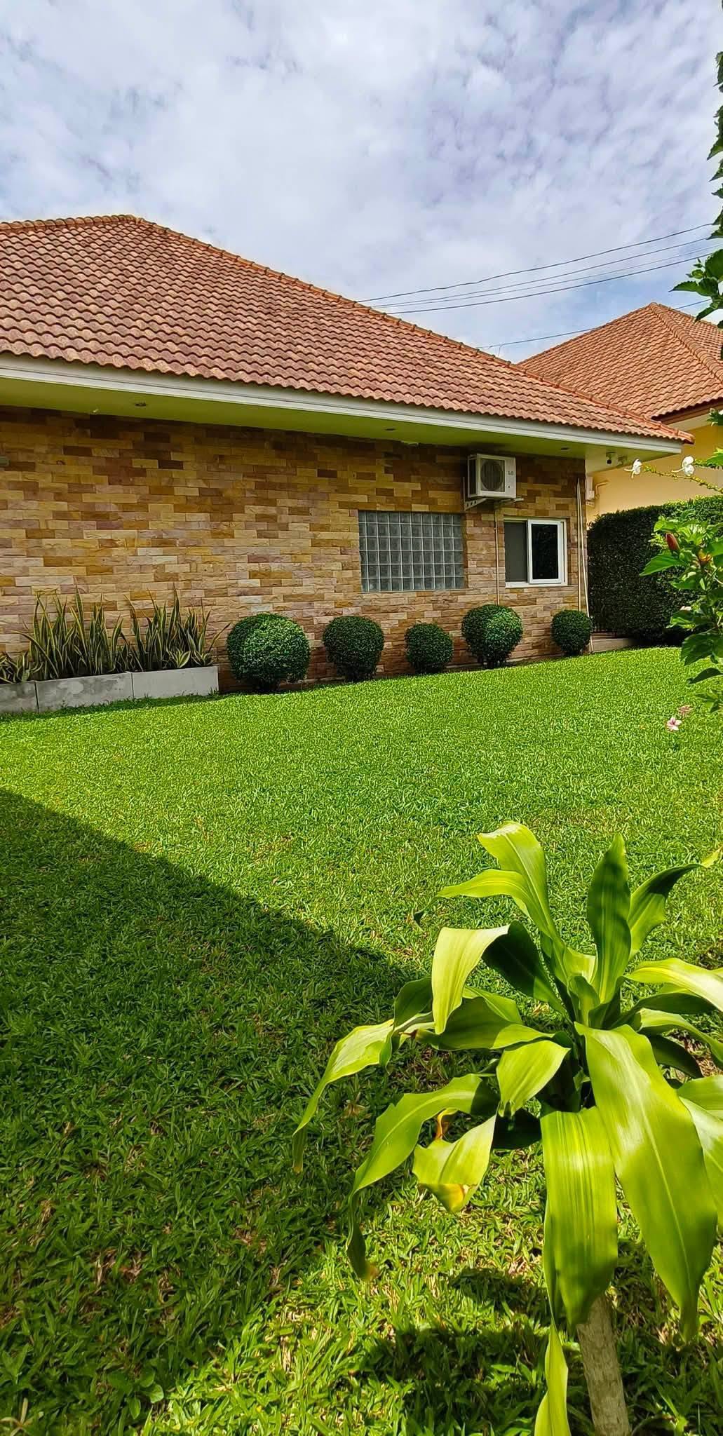 3 Bedroom Villa for sale in Pornprapanimit