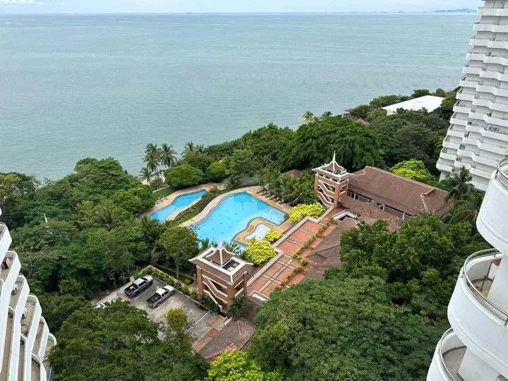 3 Bedroom Condo for sale at Royal Cliff
