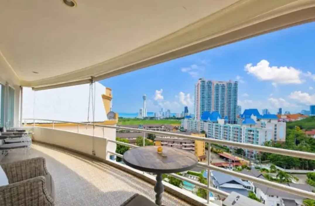2 Bedroom Condo for rent at Chateau Dale Condominium