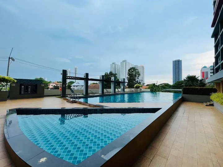 Studio for rent at La Santir