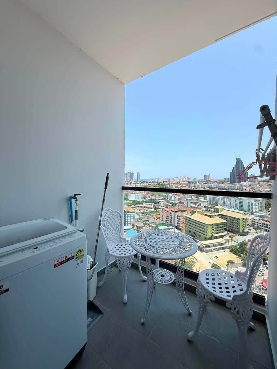 2 Bedroom Condo for rent at Acadia Millennium Tower