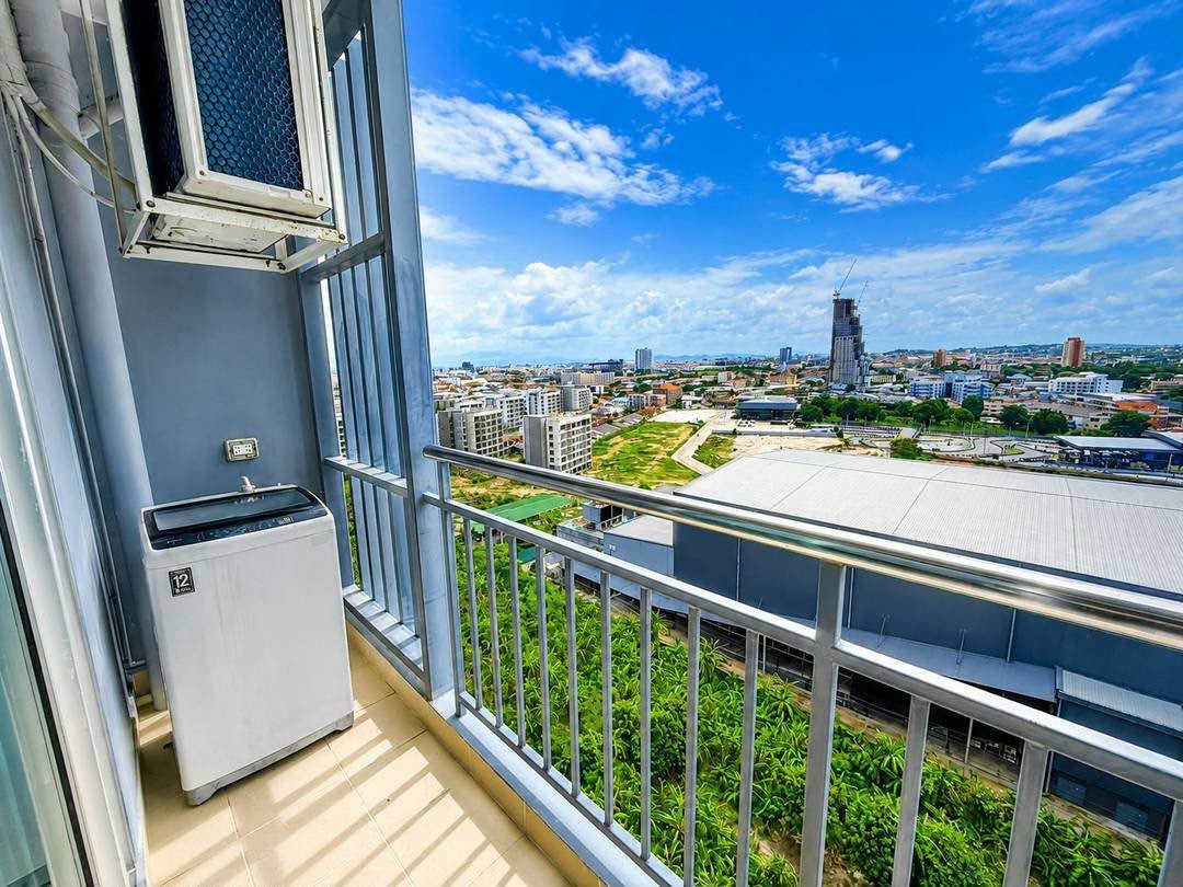 Studio for rent at Supalai Mare