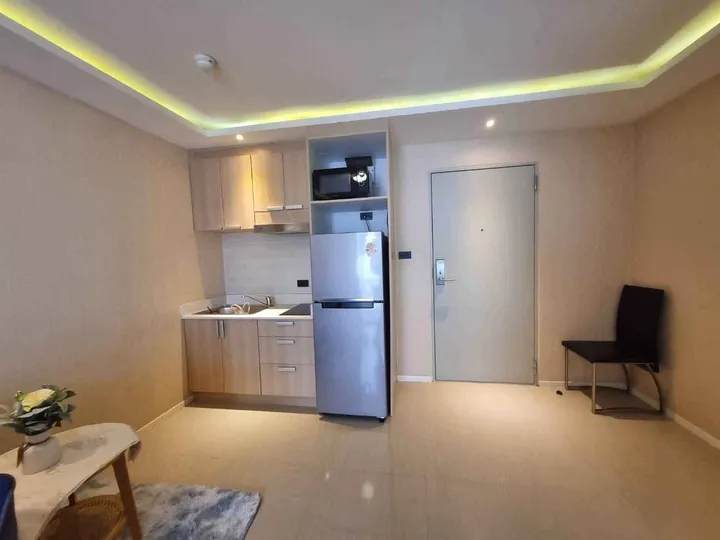 1 Bedroom Condo for rent at Estanan Condo Pratumnak 6