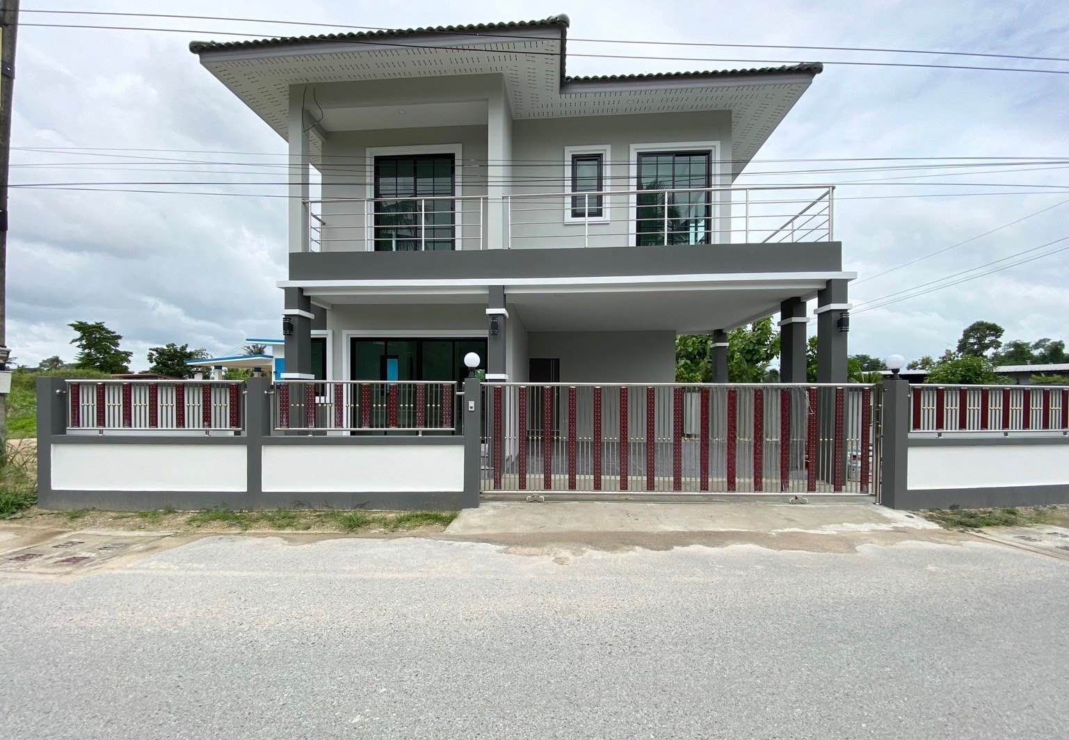3 Bedroom House for sale in Takhian Tia