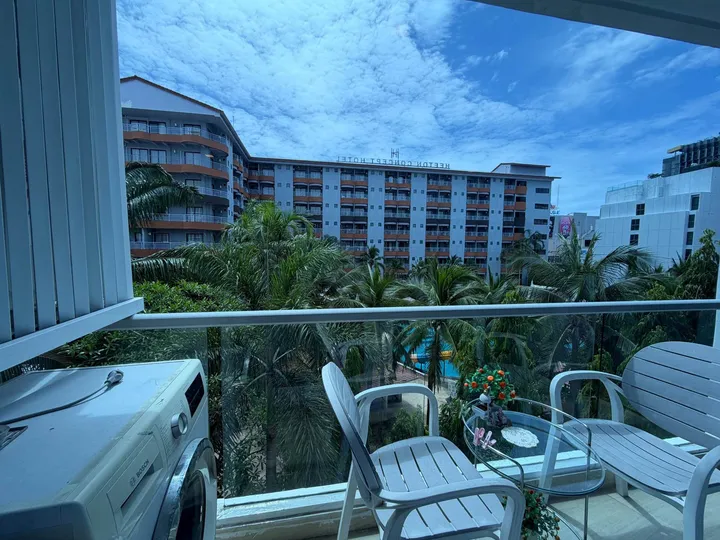 1 Bedroom Apartment for rent at Grand Avenue