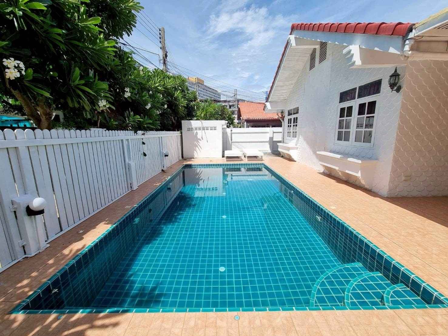 4 Bedroom Villa for rent at Condotel House
