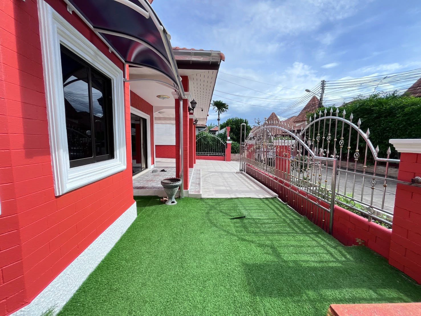 3 Bedroom House for sale at T.W.