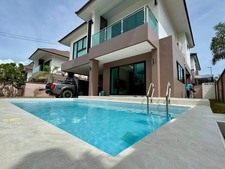 Photo from a listing at The Lake