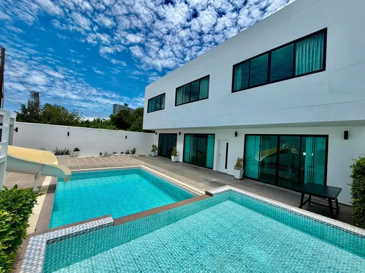 3 Bedroom Villa for sale in Thappraya