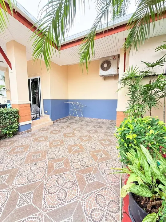 Listing photo