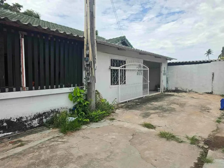 Listing photo