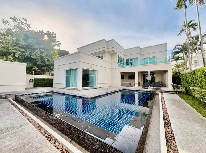 5 Bedroom Villa for rent in Mabprachan