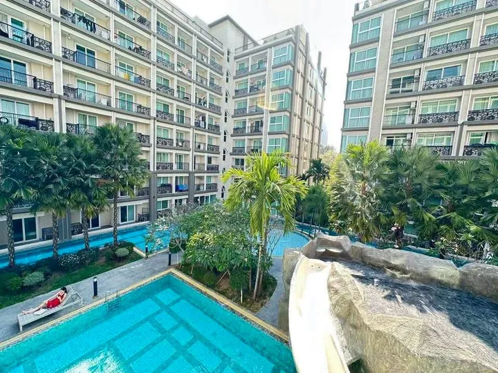 Photo from a listing at Arcadia Beach Continental
