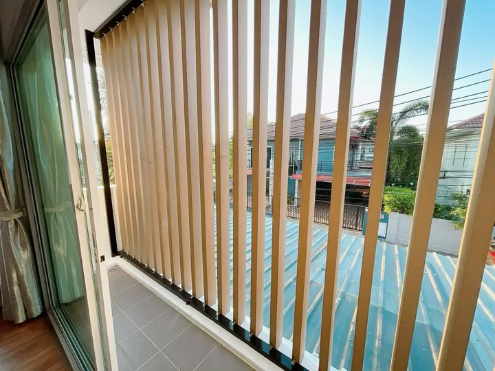 Photo from a listing at Pruksa Nara