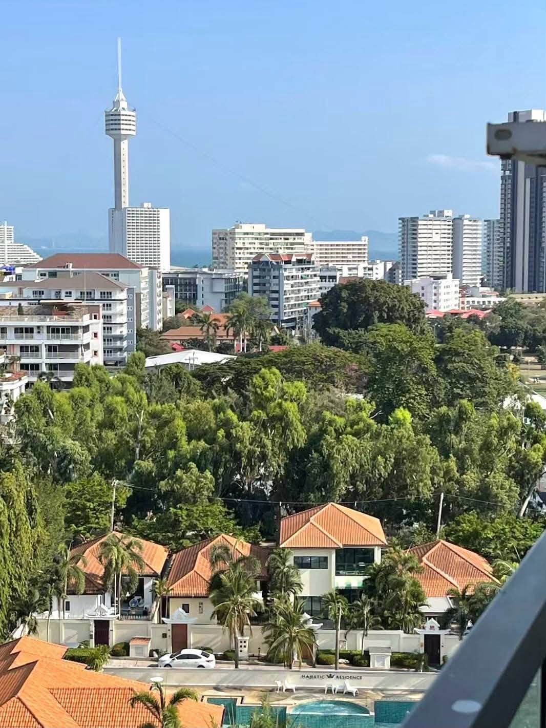 Studio for rent at The Peak Towers